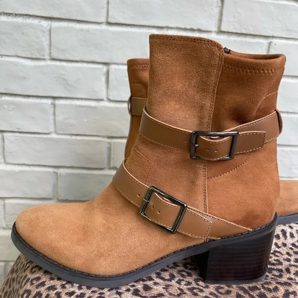 Brown zip boots - Picture 7 of 10